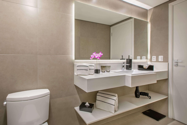 Bathroom 17