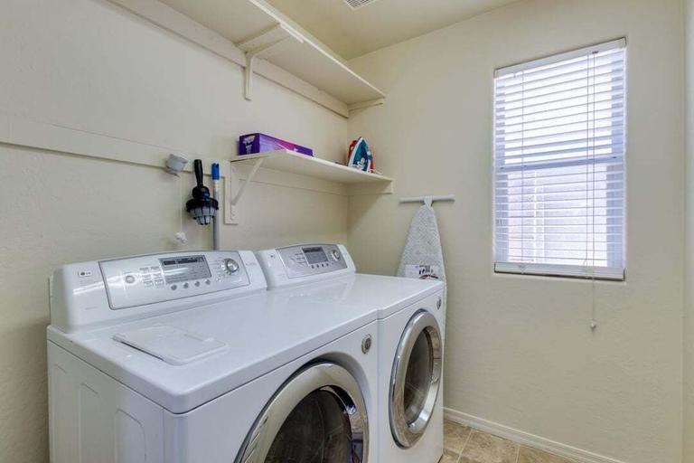Bathroom 3, Palmen Maricopa, Pinal