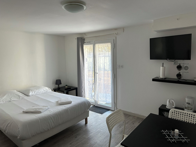 Bedroom 28