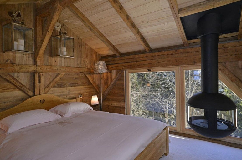 Bedroom 3, Hôtel Les Chalets de Philippe avec Jacuzzis privatifs, Haute-Savoie