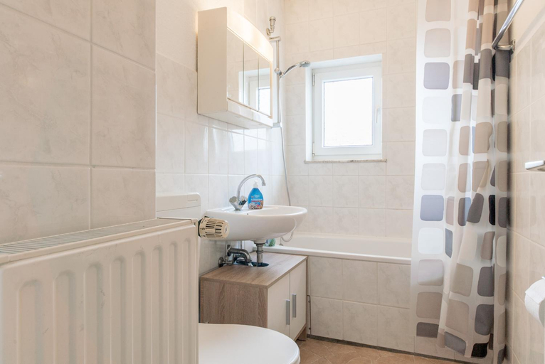 Bathroom, Private Apartment, Region Hannover