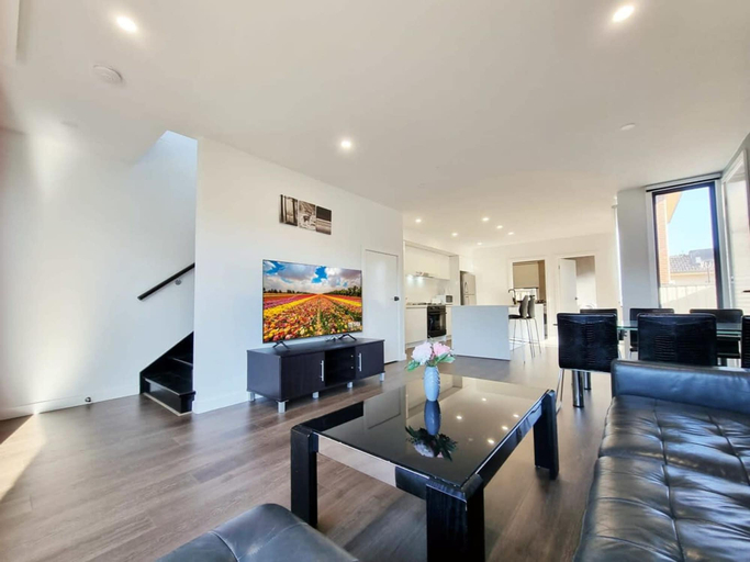 Room 4, Brand new House - Modern Home in Great Location, Melbourne