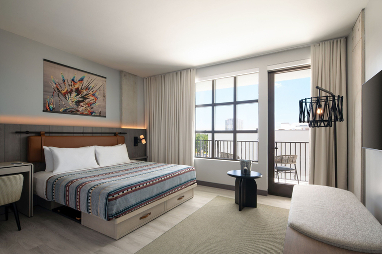 Bedroom 4, Moxy St. Petersburg Downtown, Pinellas