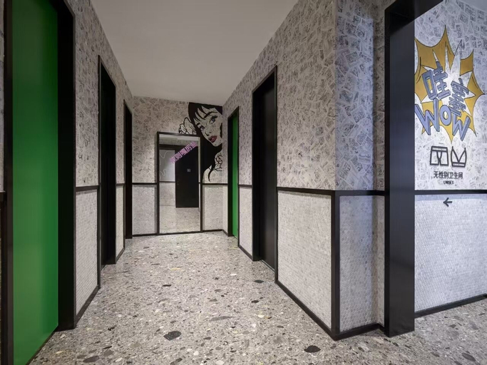 Public Area, Moxy Ningbo Old Bund, Ningbo