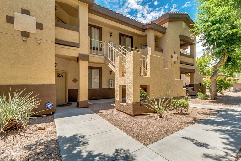Exterior & Views 2, Southern #2055 Mesa, Maricopa