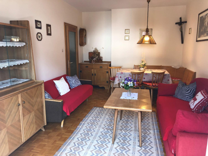 Others 5, Appartements Arnica, Bolzano