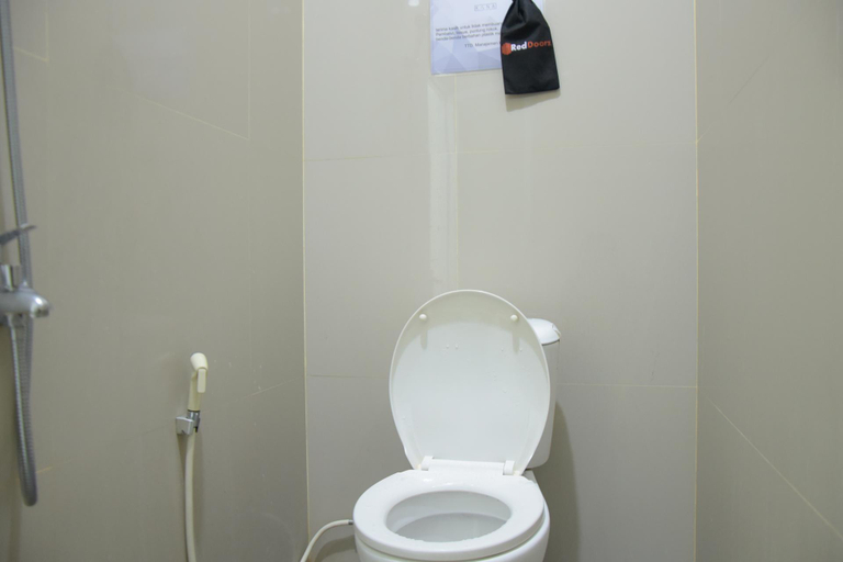Bathroom 8