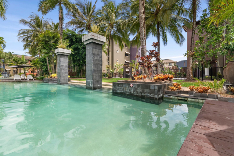 Sport & Beauty 4, Lux Apartment Cairns - 9 Pools BBQ Gym, Cairns