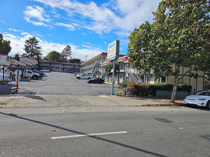 Exterior & Views, Terrace Inn and Suites, Contra Costa