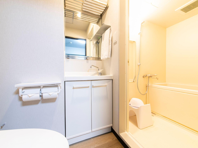 Bathroom 21