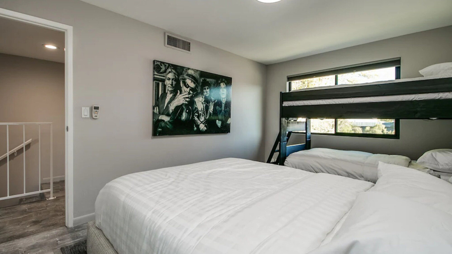 Bedroom 5, Unbeatable Old Town Location! Modern and Classy!, Maricopa