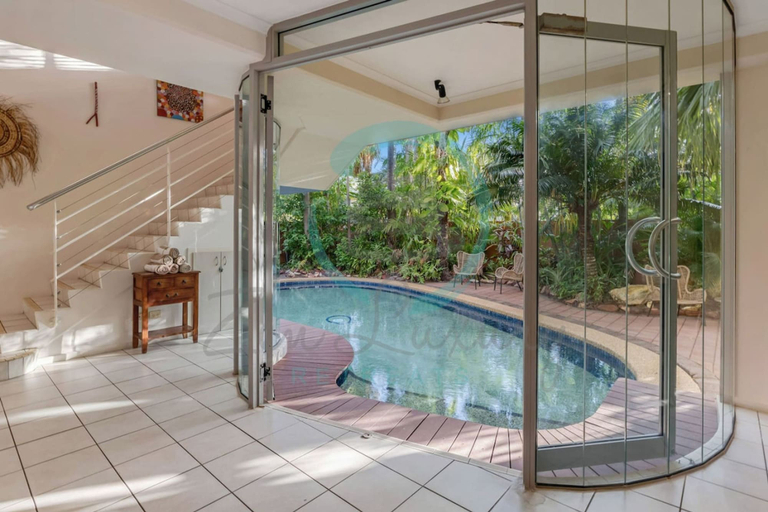Room 5, Zen Serene Seascape Family Pool BBQ Markets, Fannie Bay