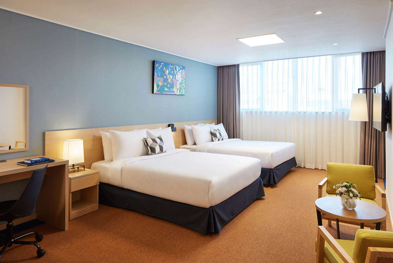Bedroom 3, Days Hotel & Suites by Wyndham Incheon Airport, Jung
