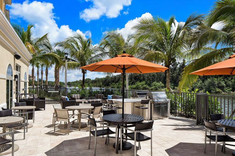 Food & Drinks 5, TownePlace Suites by Marriott Fort Myers Estero, Lee