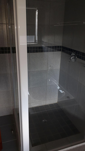 Bathroom 3, Lodge @ Leadwood, Ekurhuleni