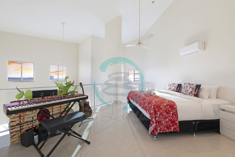 Bedroom 3, Lux Beachfront PH Office Pool Skyline Views, Darwin