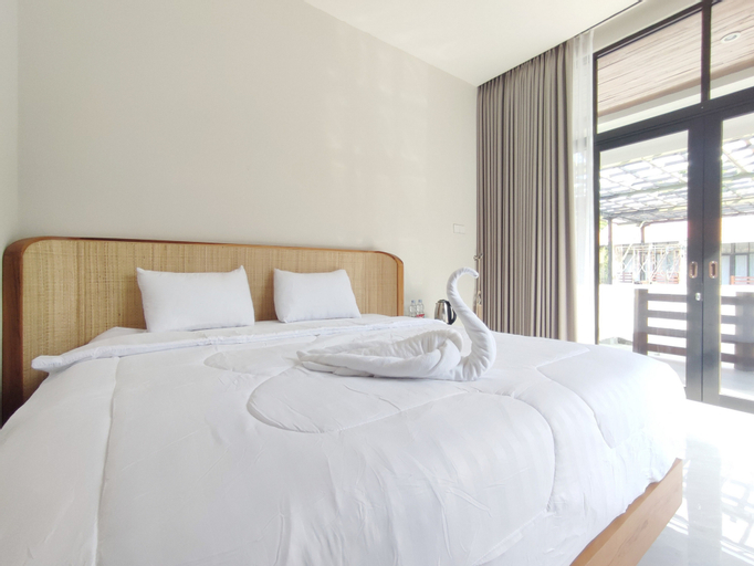 Oemah Tahu Banjarnegara Resto and Resort Mitra RedDoorz - Tap to explore photos
