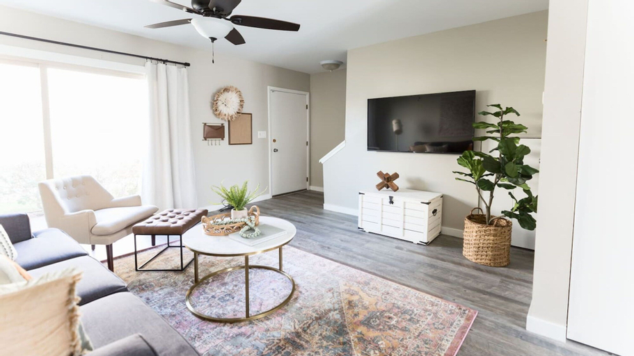 Updated Condo in A+ Old Town Scottsdale Location!, Maricopa