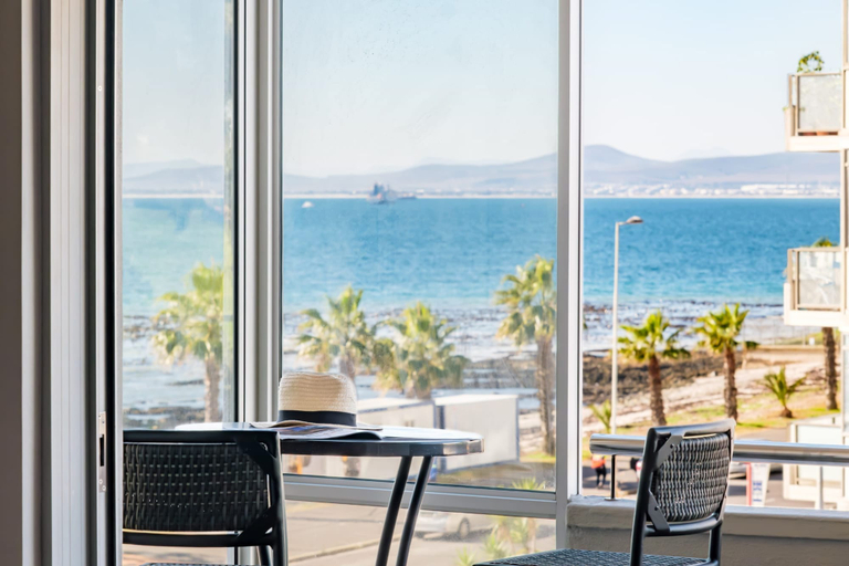 Room 1, Cape Towns Charming Seaside Avaya Apartment, City of Cape Town