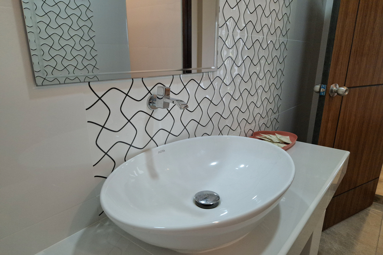 Bathroom 15