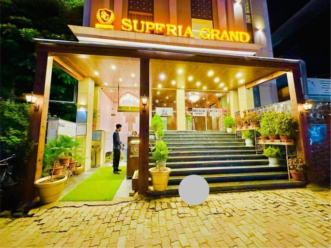 HOTEL SUPERIA GRAND, Sahibzada Ajit Singh Nagar