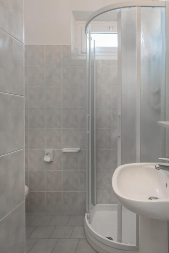 Bathroom 3, Sole Mio, Rimini