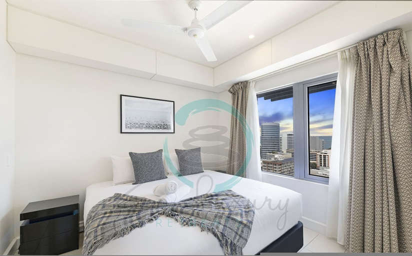Room 4, Sunshine Delight Seaview Pool Gym Balcony, Darwin