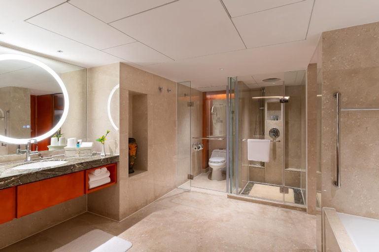 Bathroom 17