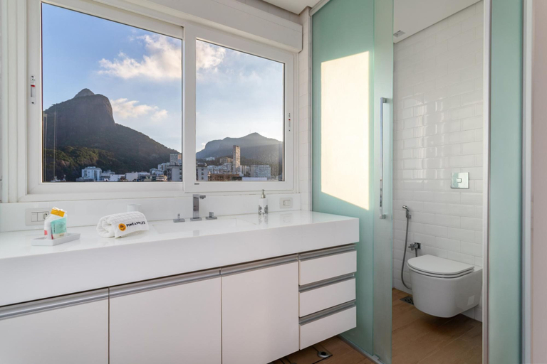 Room 5, Nice in Leblon View to Morro 2 irm os Guc6 ZN1, Rio de Janeiro