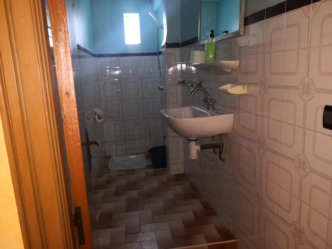 Bedroom 2, Family house with a breathtaking Terrace view, Agadir-Ida ou Tanane