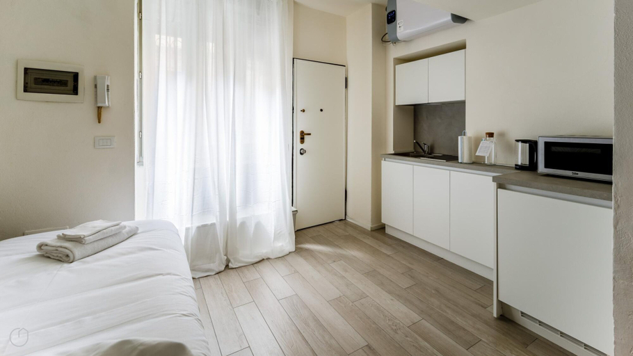 Room 5, Italianway - The B Village Standard - 02, Milano