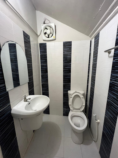 Bathroom 3, Tungdindum Farm Stay, Muang Nakhon Pathom