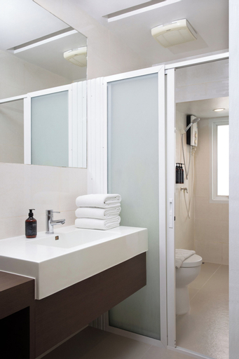 Bathroom 3