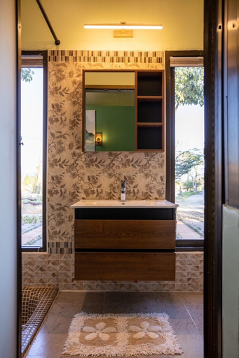 Bathroom 4, Mana-An Lake Hill Resort, Mae Rim