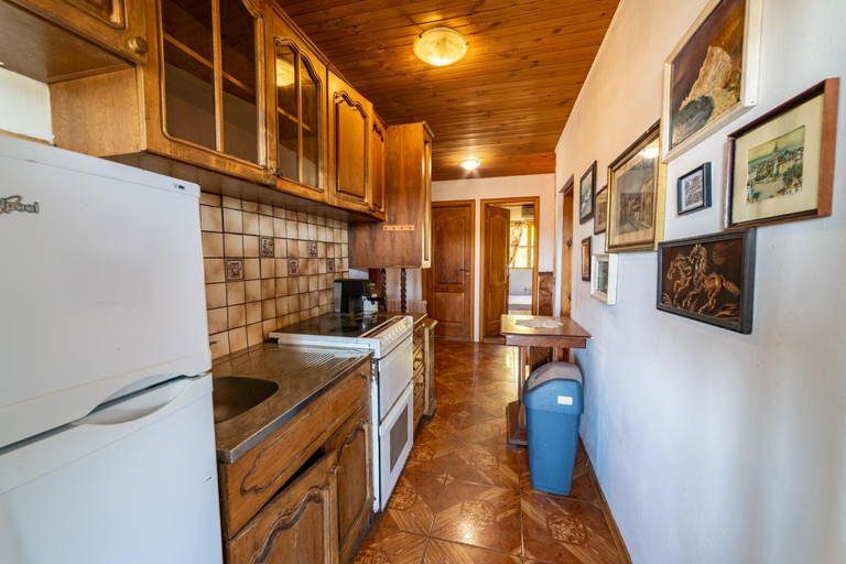 Others 4, Винената къща, Veliko Tarnovo