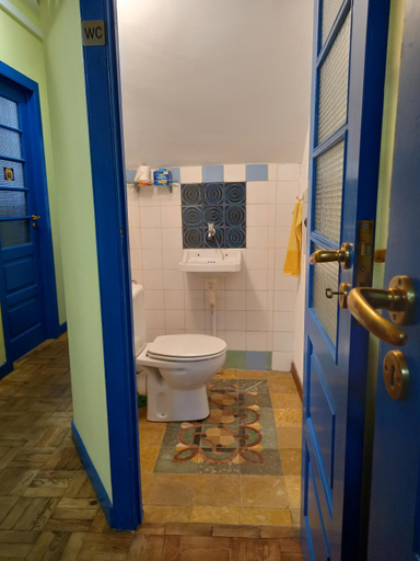 Bathroom 4, Bom Caminha - Private Albergue for Pilgrims, Caminha