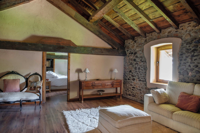 Bedroom 2, Mas Sant Marc, Girona