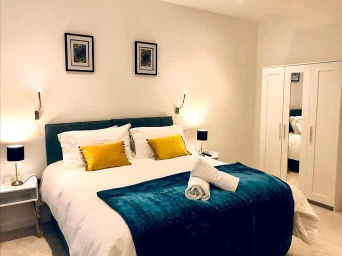 Bedroom 2, Maplewood luxurious one-bed flat with free parking, Hertfordshire