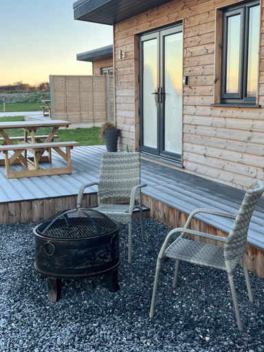 Others 4, MAESLLAN CABINS - 'Golwg Y Mor', Ceredigion