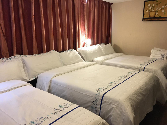 Bedroom 13