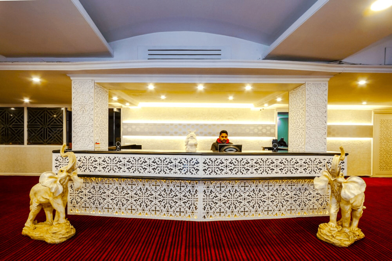 Others 3, Hotel Snow Princess, Kullu