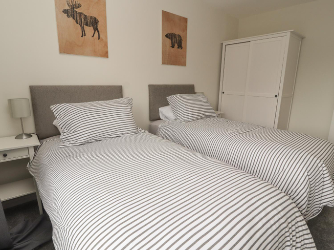 Bedroom 2, Greystones, Conwy