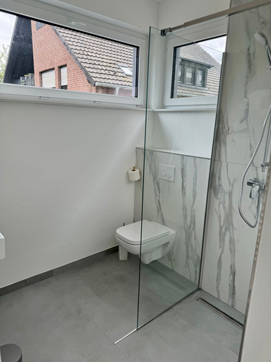 Bathroom 4, THE WOS Apartments, Mönchengladbach