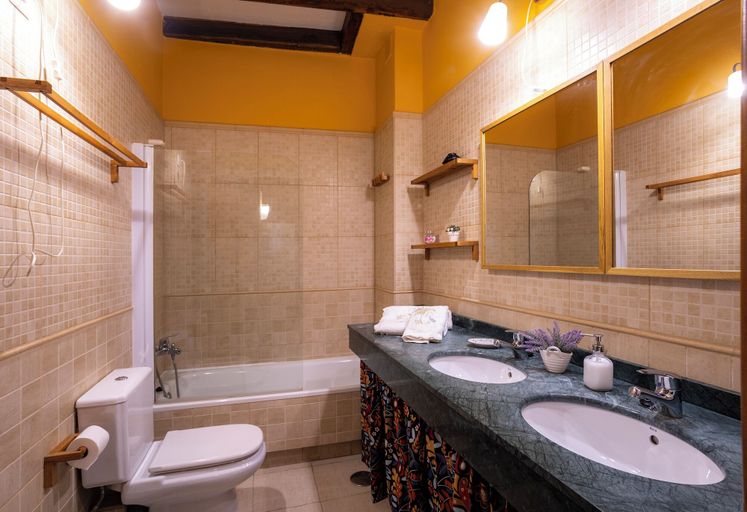 Bathroom 5, La casona de las meninas, Cantabria