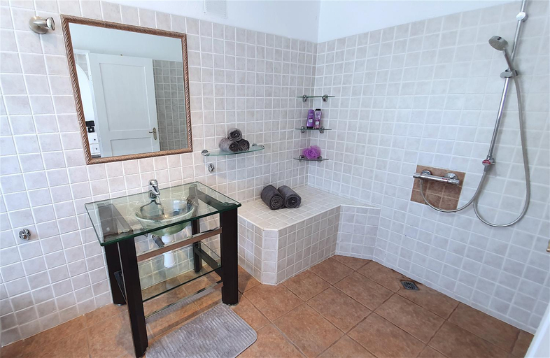 Bathroom 3, Stunning sea view villa with 6 bedrooms & heated pool - Villa Renaissance, Las Palmas