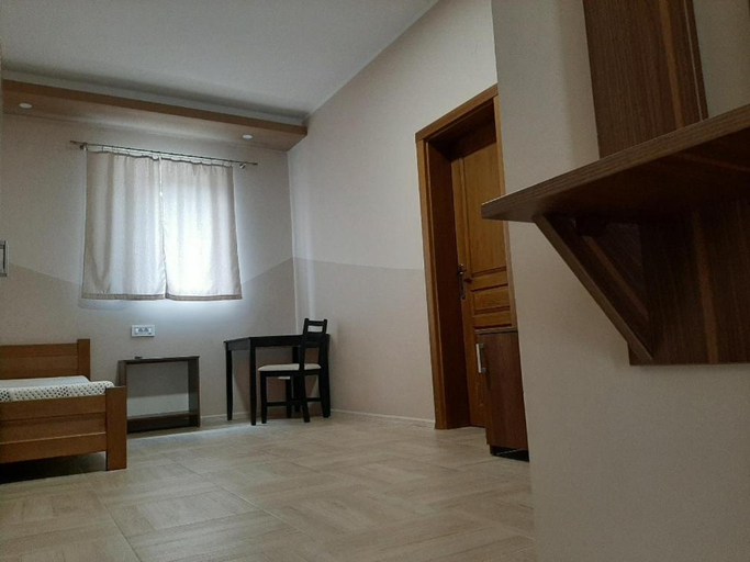 Others 4, Astra, Bečej