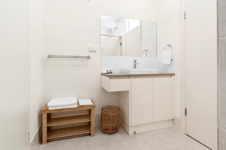 Bedroom, Riversands Rest Accommodation Paringa - Tea Tree Cottage, Renmark Paringa - Paringa
