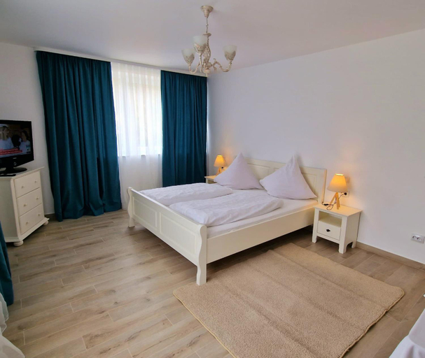 Others 4, Casa Avram, Sucevita