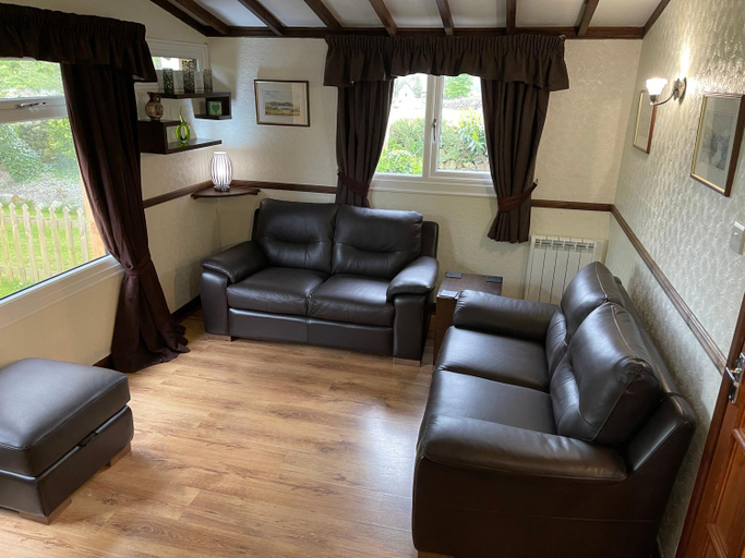 Others 5, Snowdonia cabin, Gwynedd