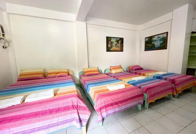 Bedroom 2, White Beach Resort Puerto Galera powered by Cocotel, Puerto Galera